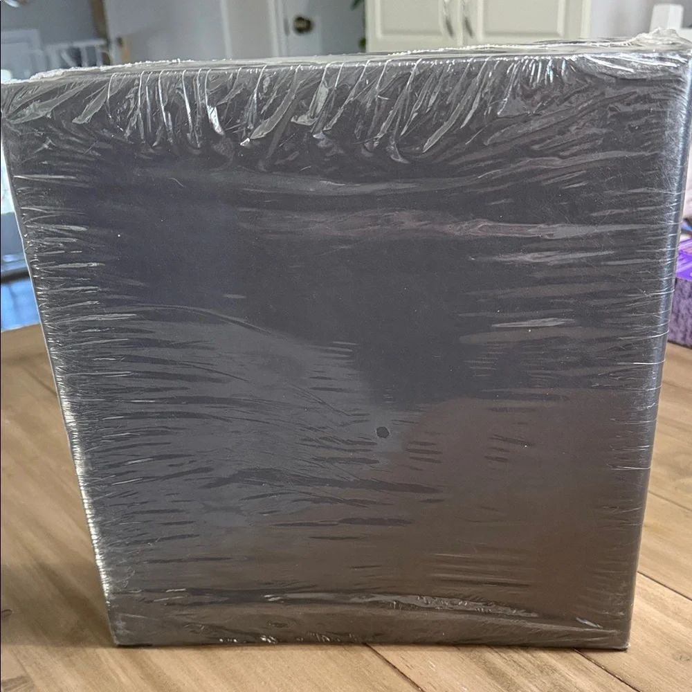 PIONEER Black Photo Album with Gold Trim